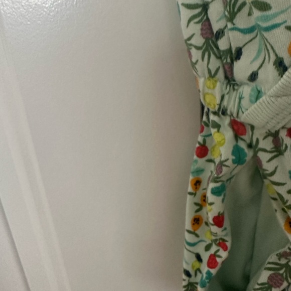 Tea Collection Romper Size 8 EUC - Picture 4 of 6